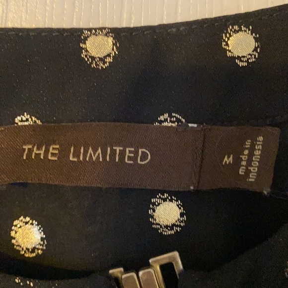 𝅺the Limited women’s top; size medium - Picture 3 of 5